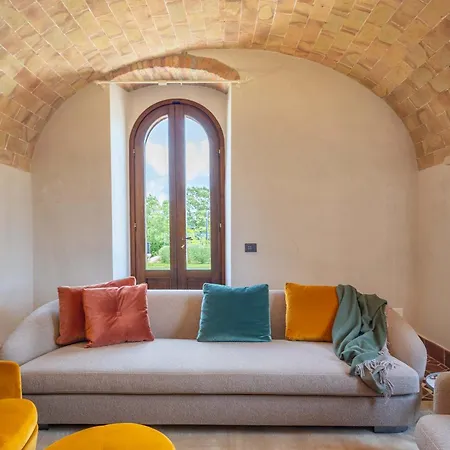 Tuscan With Bespoke Experiences