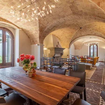 Villa Tuscan With Bespoke Experiences Riparbella