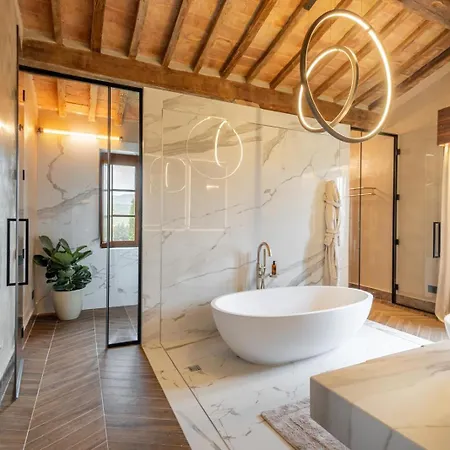 Tuscan With Bespoke Experiences Βίλα